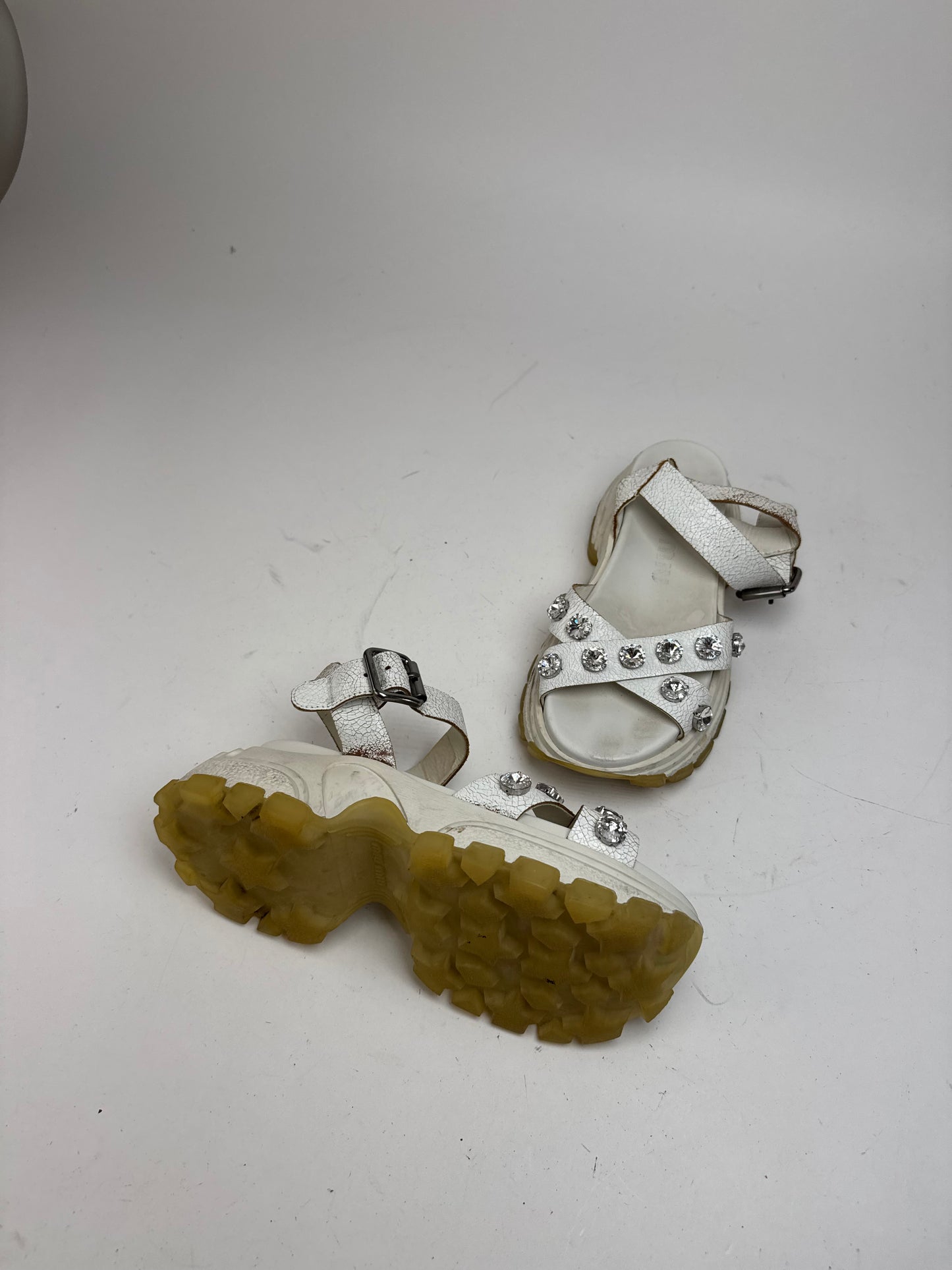 Vintage Miu Miu Leather Sandals / Sneaker White 37