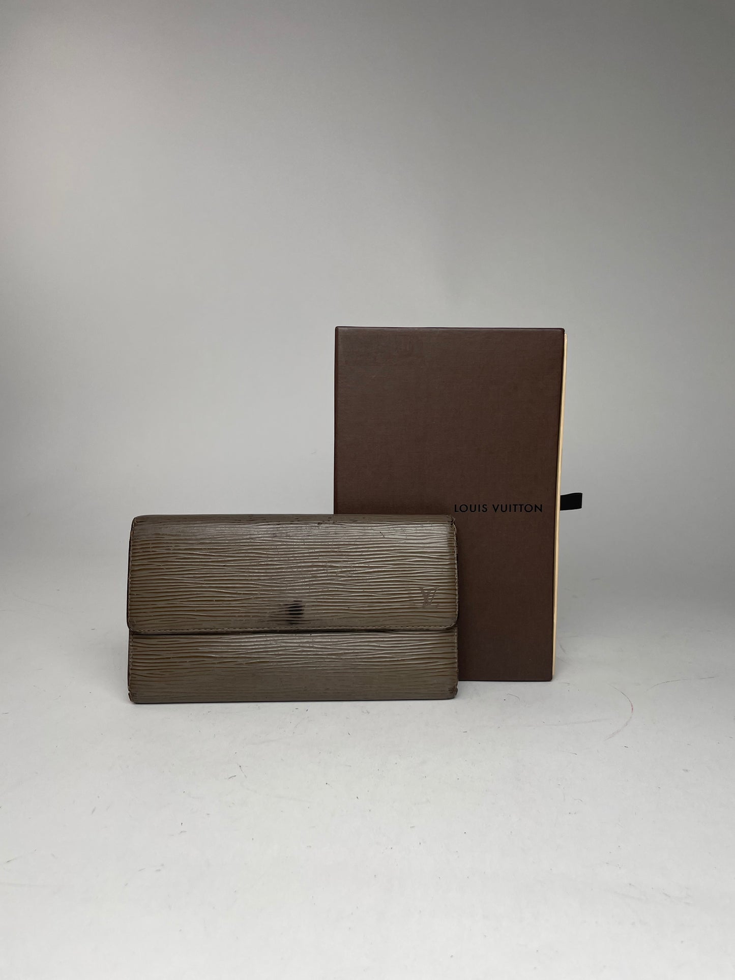 Vintage Louis Vuitton EPI leather kimono Wallet Grey/Brown
