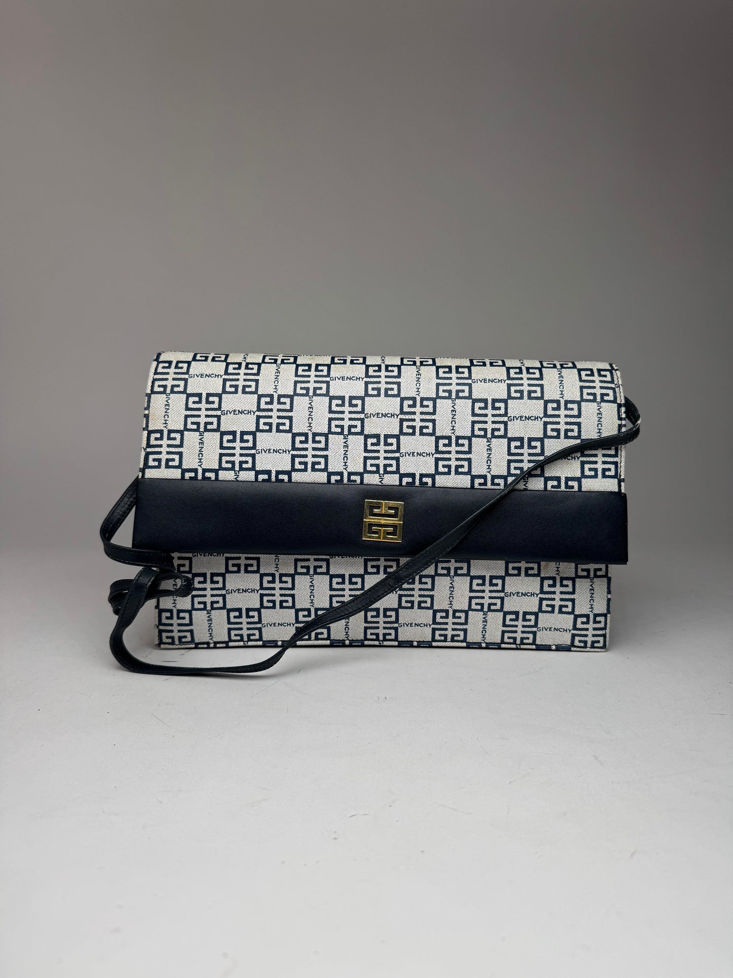 Vintage Givenchy 4G Monogramm Leather Bag White Navy Black