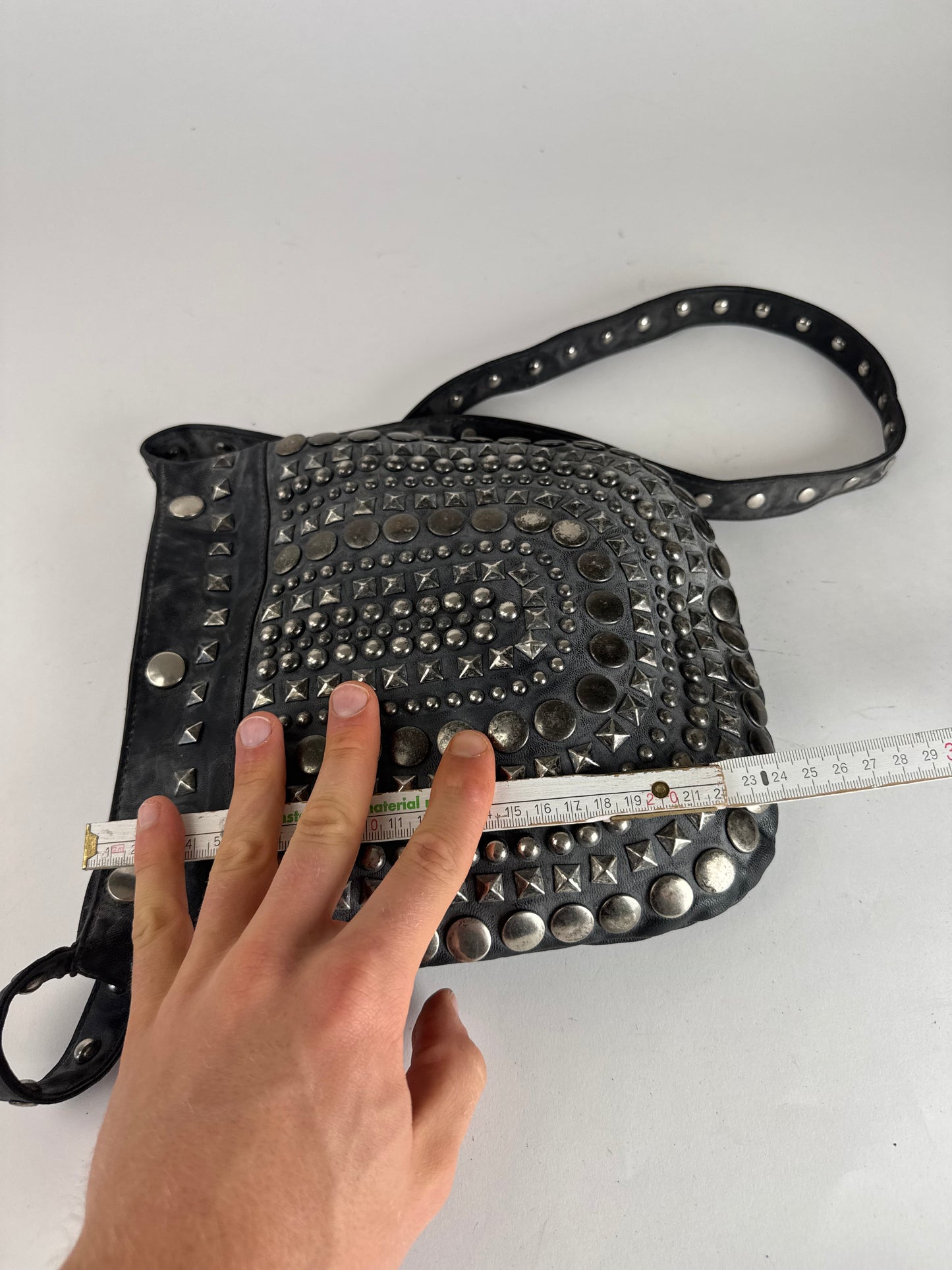 Vintage Pleated Leather Crossbody Bag Black