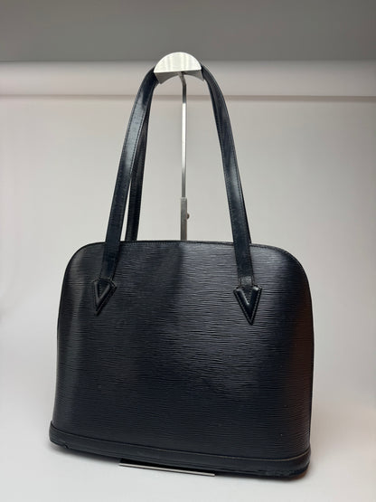 Vintage Louis Vuitton ALMA PM EPI Leather Bag Black