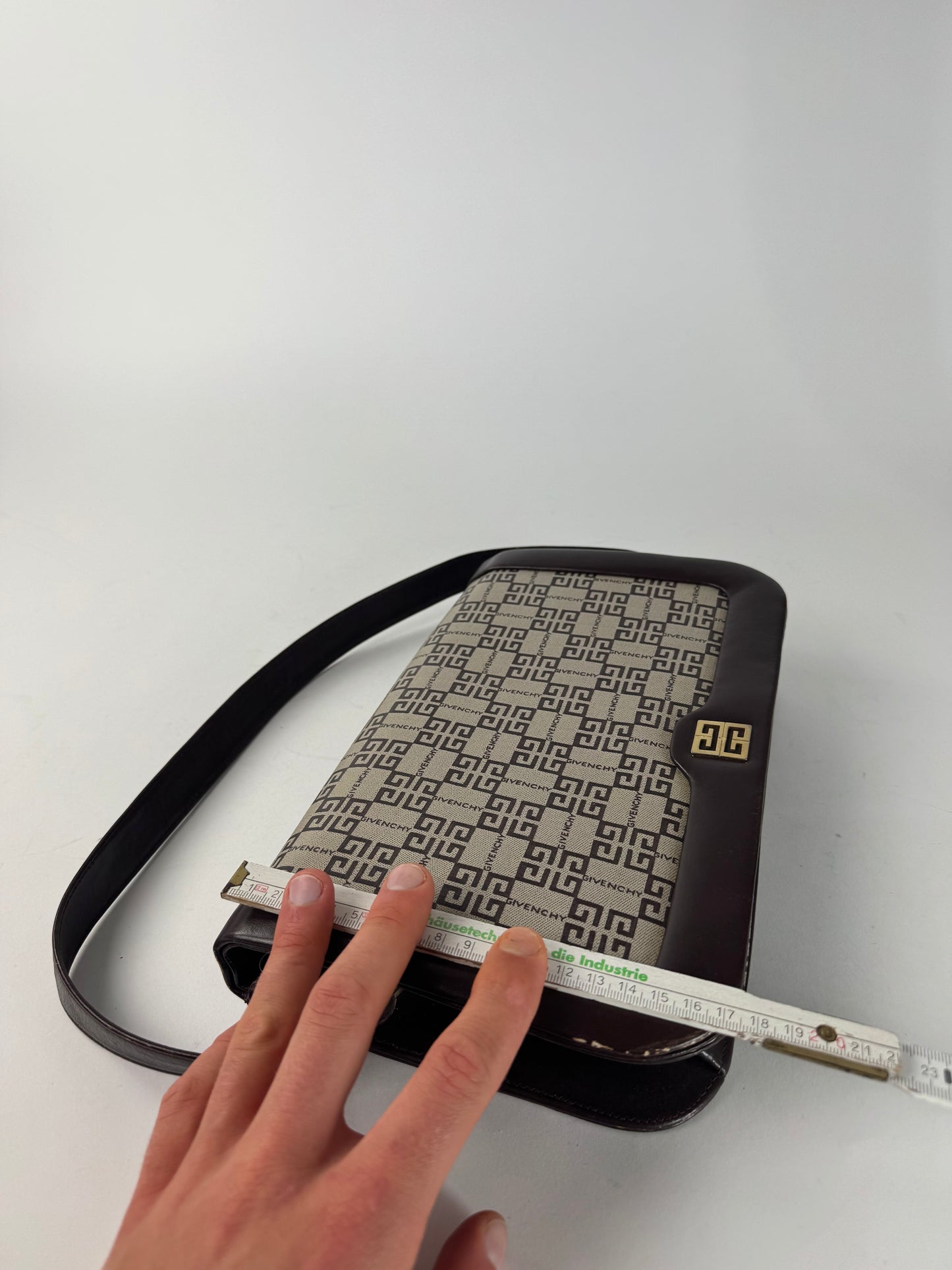 Vintage Givenchy 4G leather monogram Bag