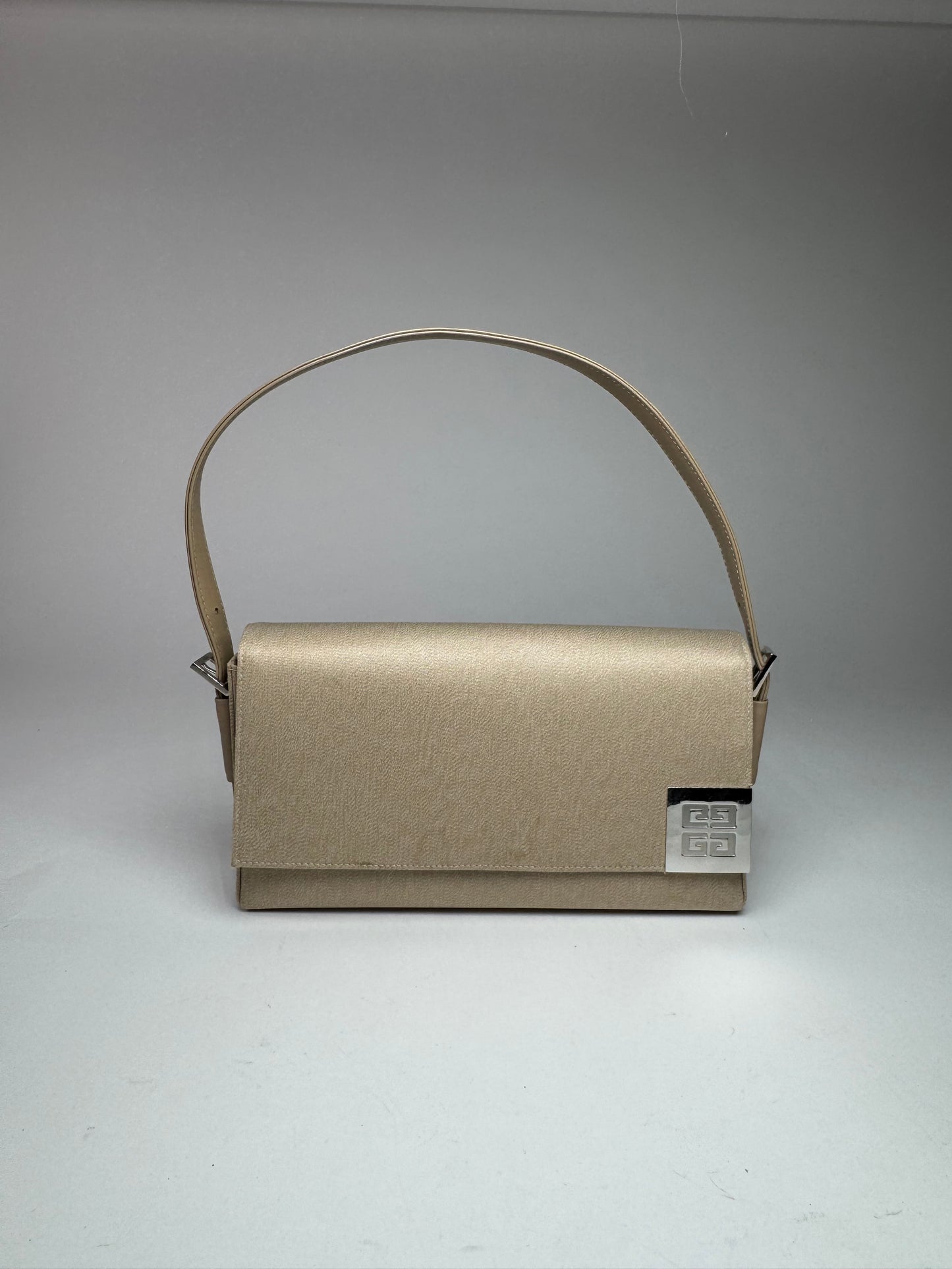 Vintage Givenchy 4G Baguette Bag Beige