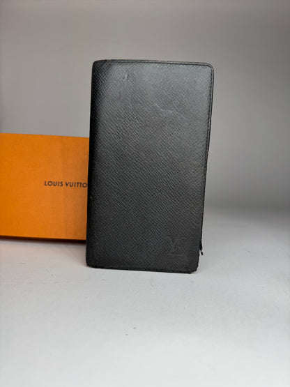 Vintage Louis Vuitton Taiga Leather Card Holder / ID Holder Black
