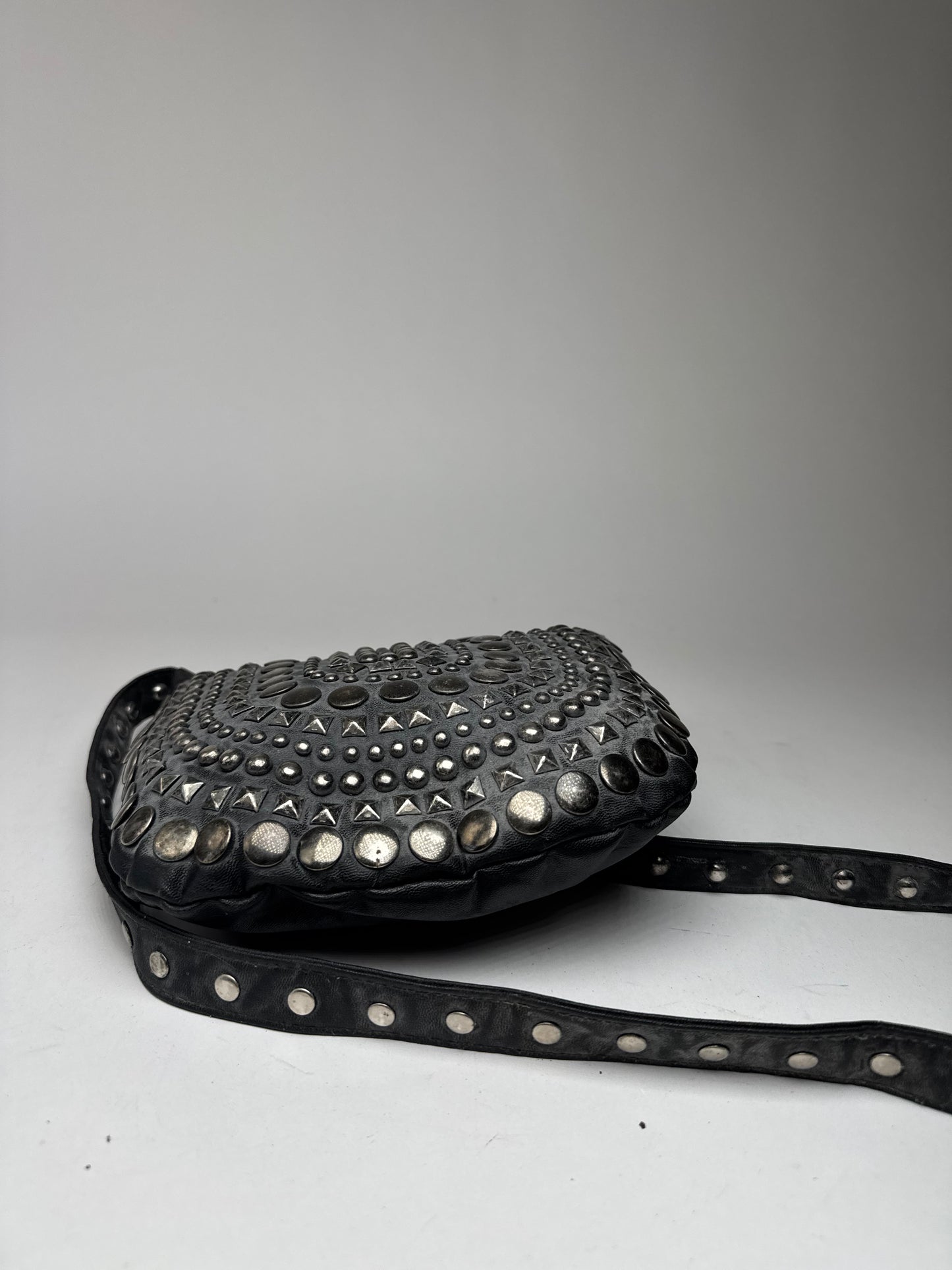 Vintage Pleated Leather Crossbody Bag Black