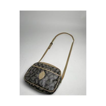 Yves Saint Laurent Handbag image 5