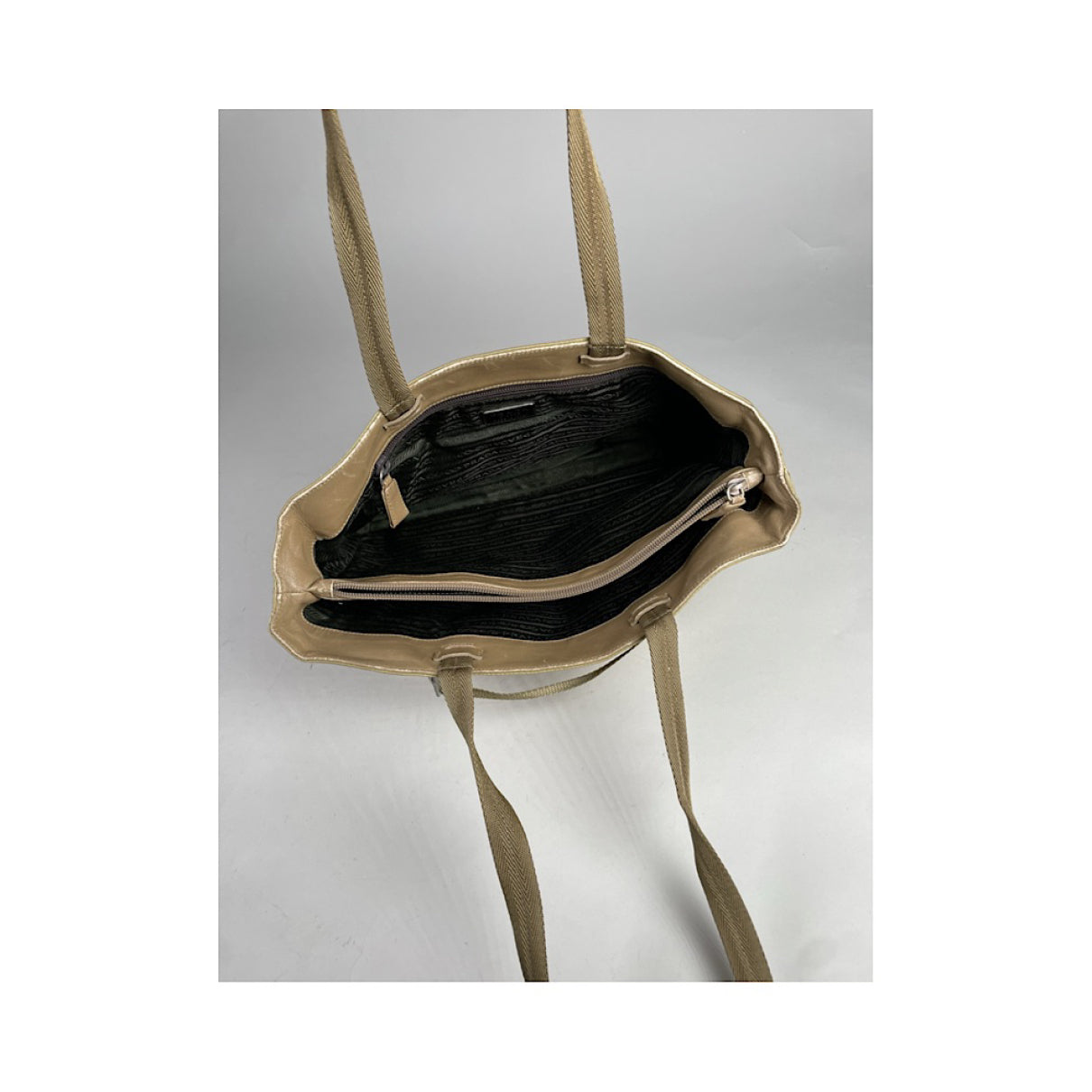 Prada Re-Edition 2005 Zip Handbag image 4