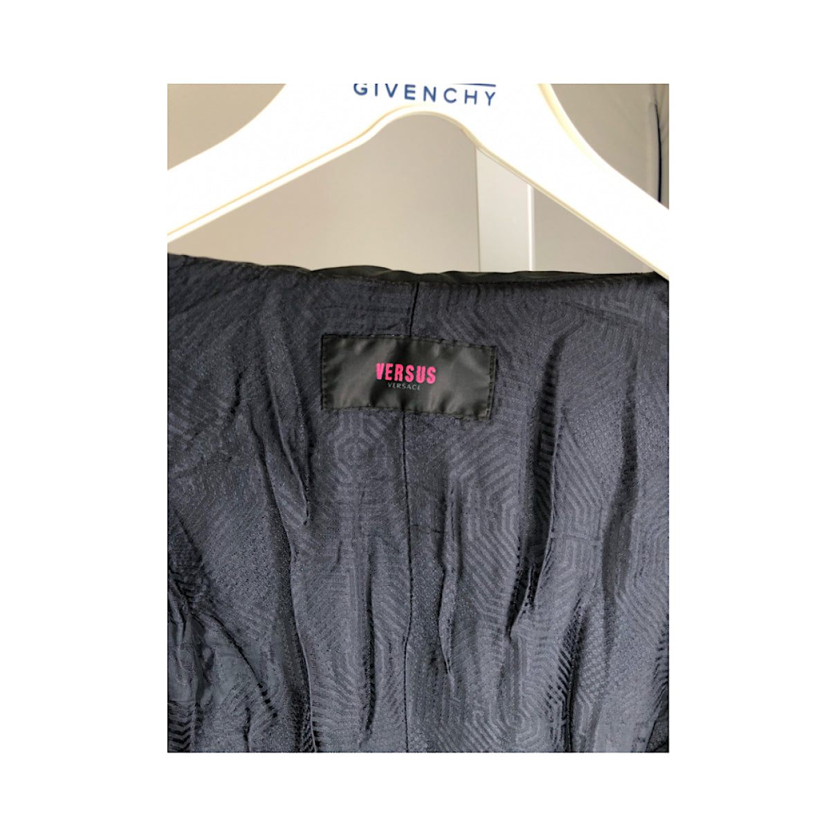 Versus Jacket image 2