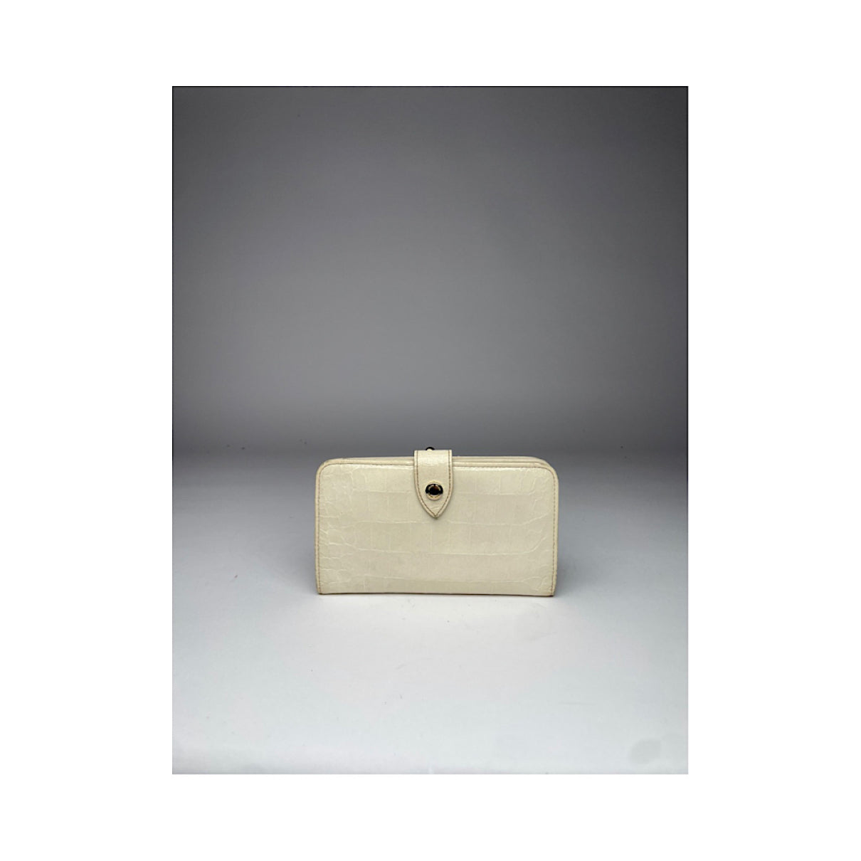 Miu Miu Wallet image 2