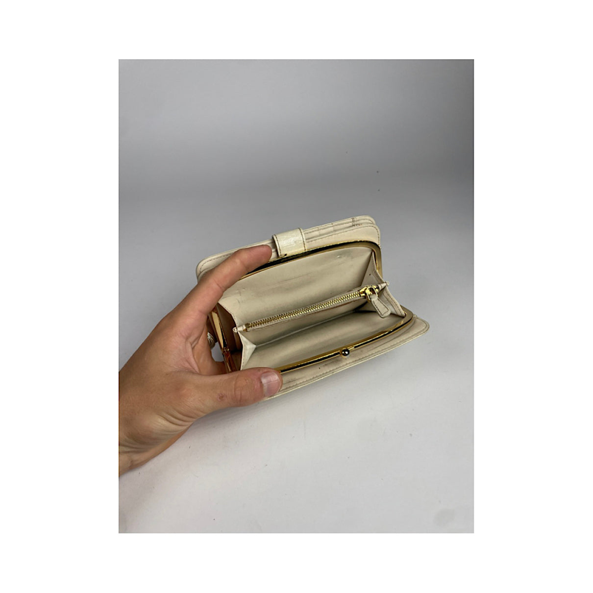 Miu Miu Wallet image 3