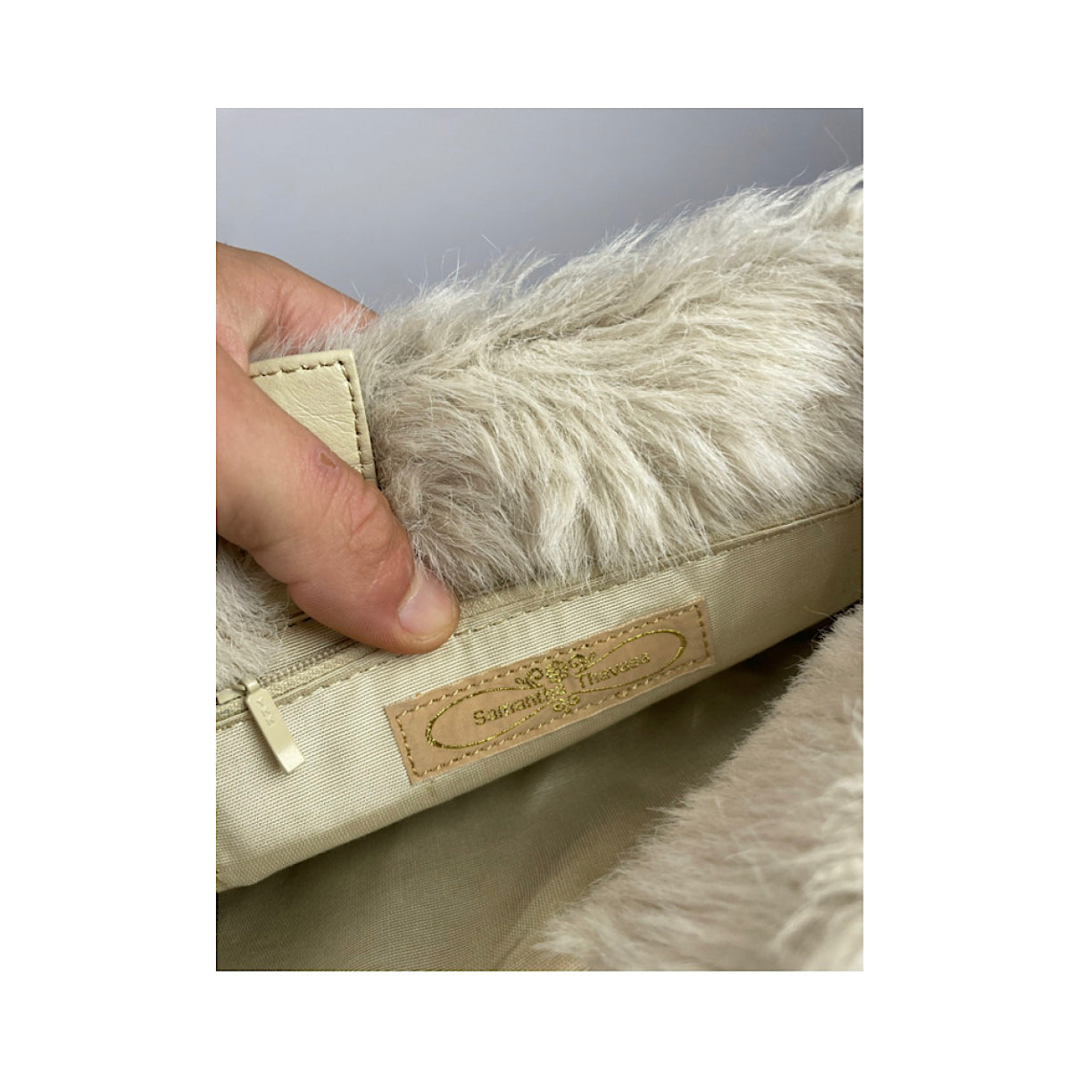 Samantha Thavasa Handbag image 3