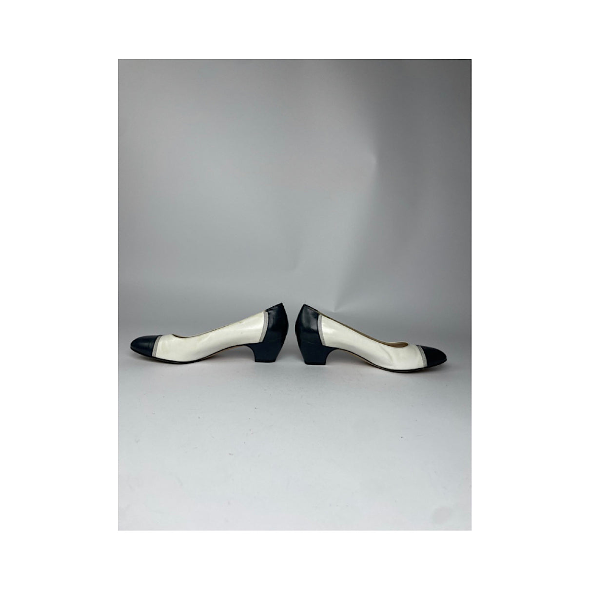 Salvatore Ferragamo Black Leather Heel image 3