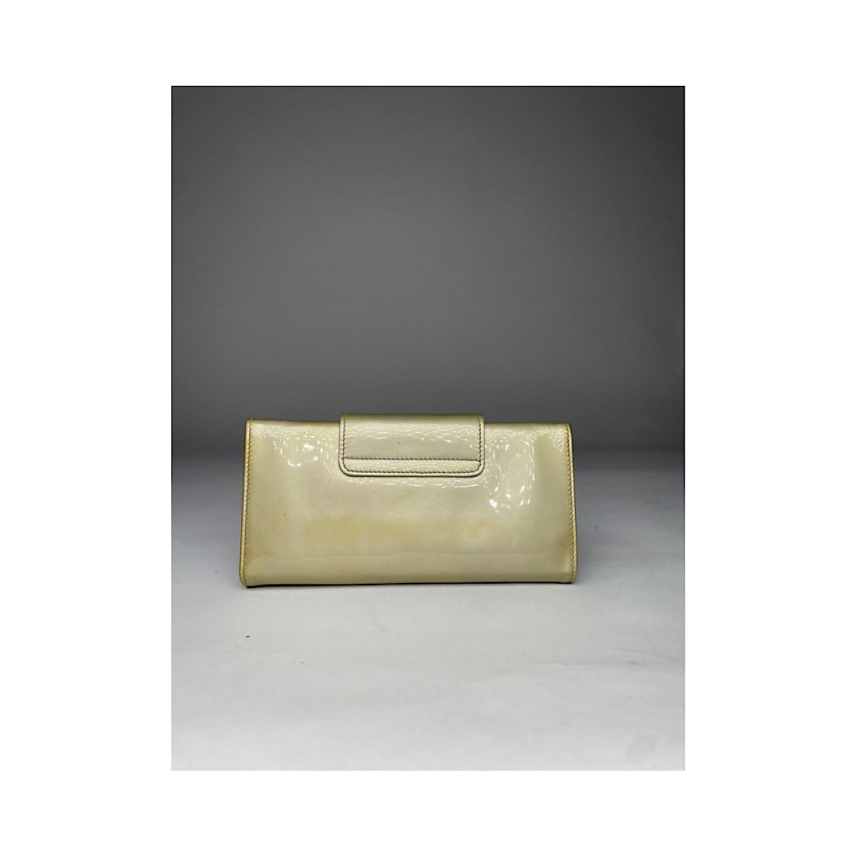 Salvatore Ferragamo Beige Patent Leather Wallet image 4