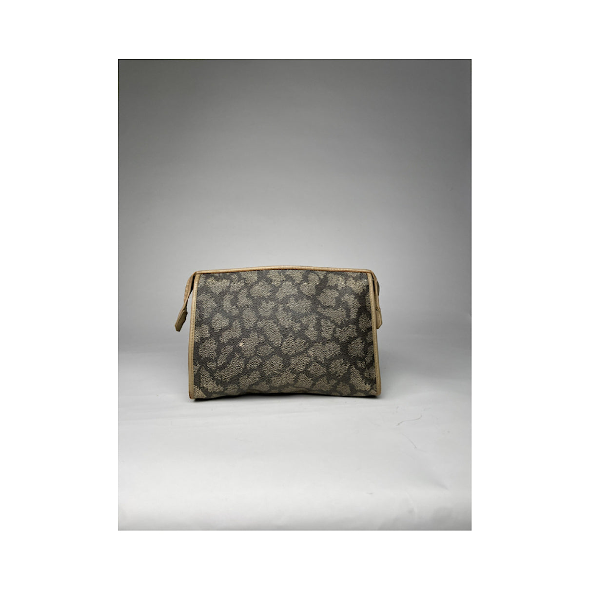 Yves Saint Laurent Clutch Bag image 5