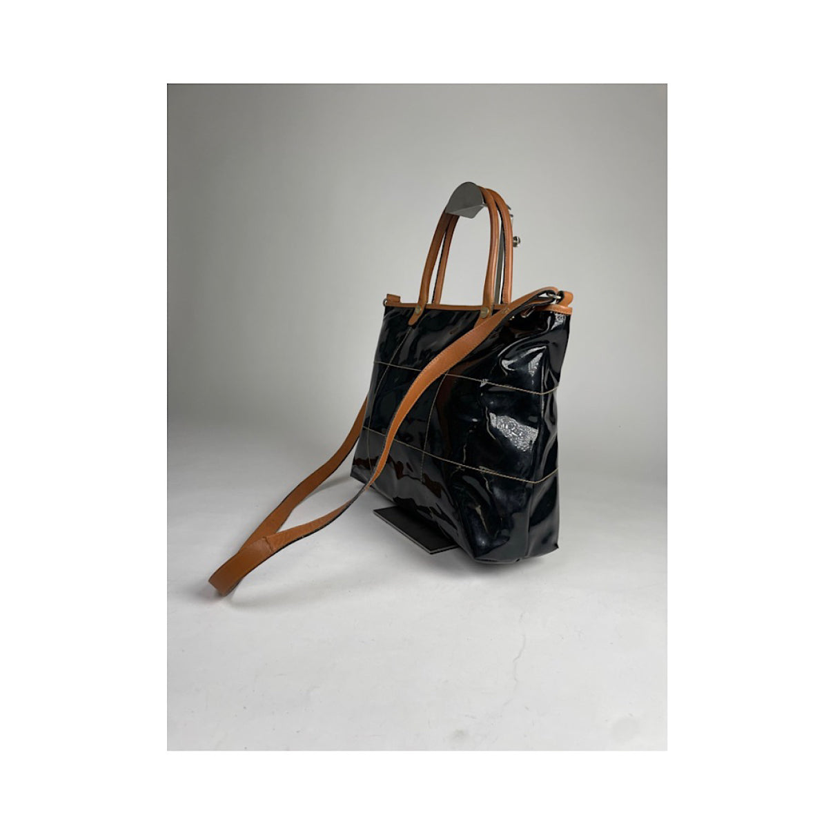 Salvatore Ferragamo Wanda Black Patent Leather Handbag image 3