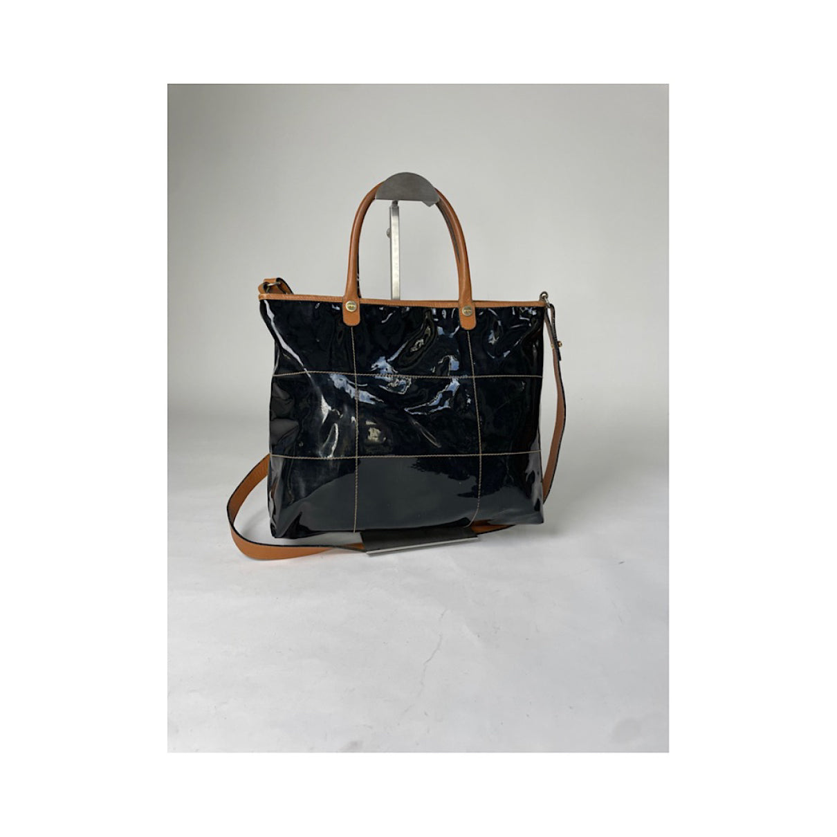 Salvatore Ferragamo Wanda Black Patent Leather Handbag image 5