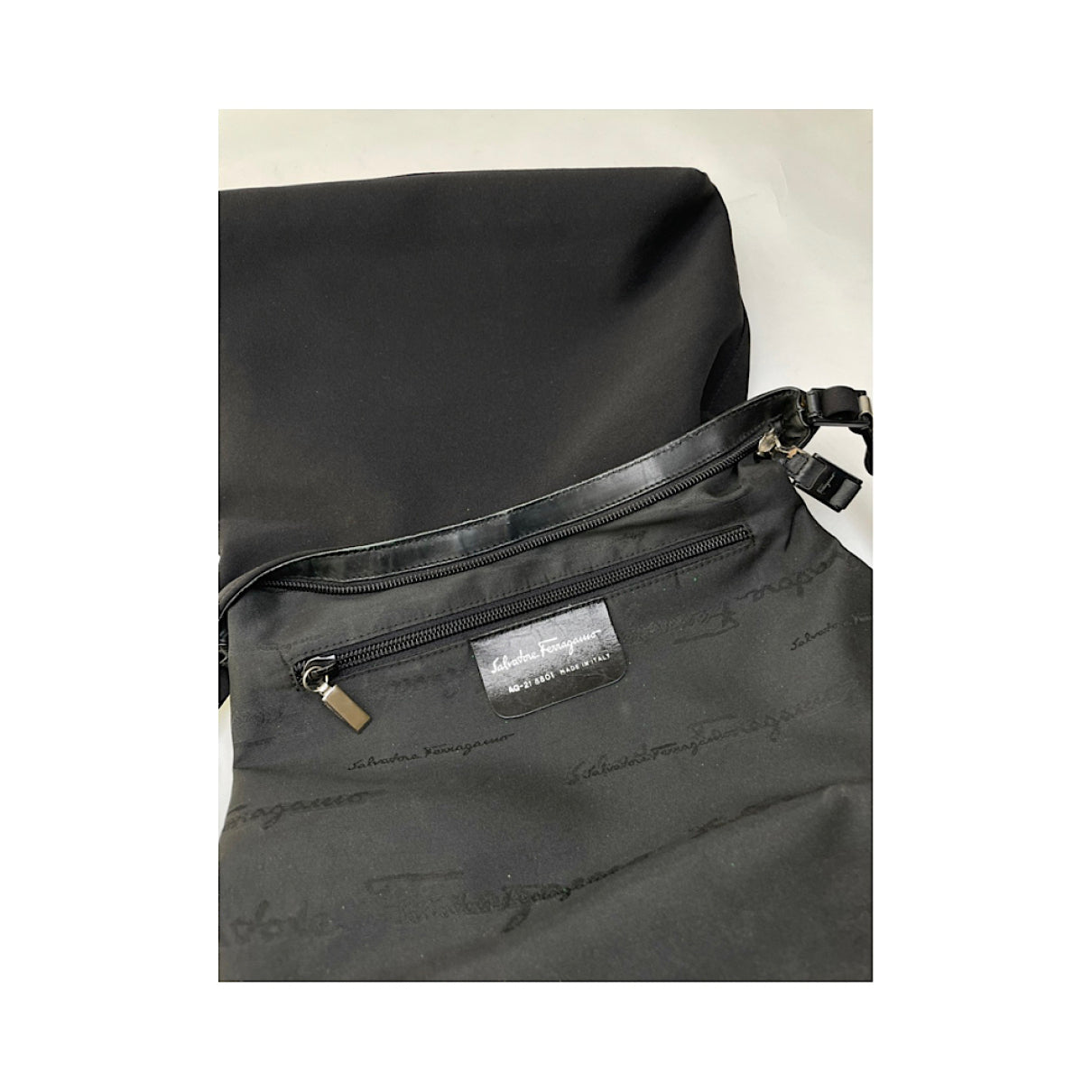 Salvatore Ferragamo Handbag image 4