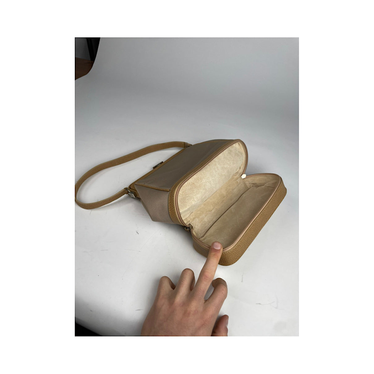 Prada Re-Edition 2005 Zip Handbag image 5