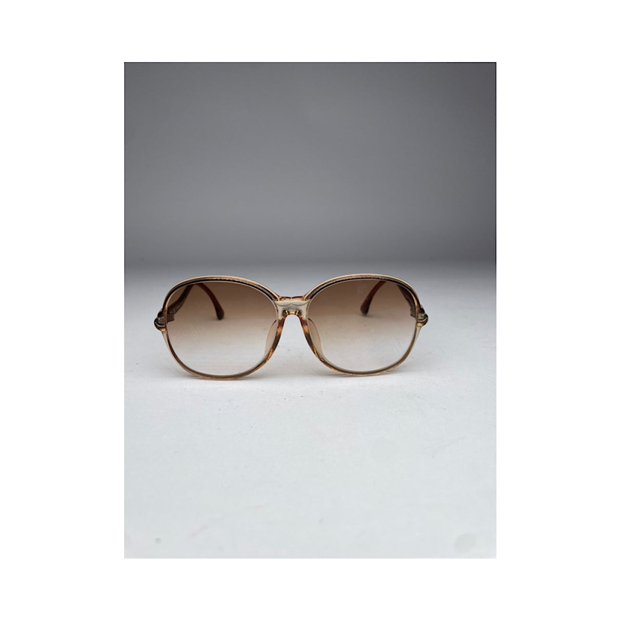 Non Signé / Unsigned Multicolour Plastic Sunglasses image 3