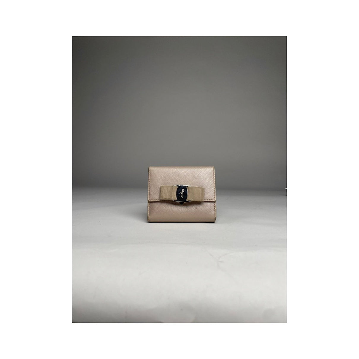 Salvatore Ferragamo Pink Leather Purse image 2