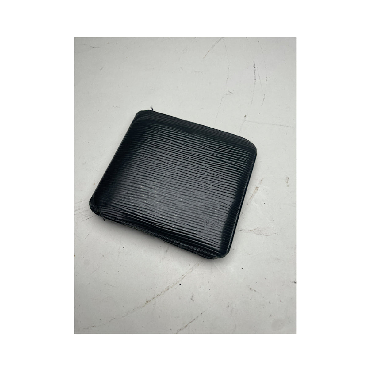 Louis Vuitton Purse image 2