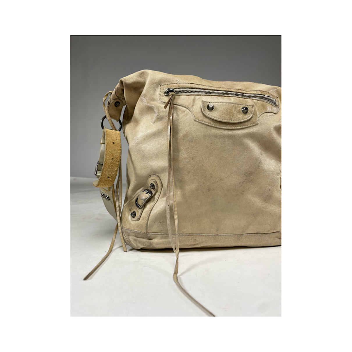 Balenciaga City Beige Leather Handbag image 4