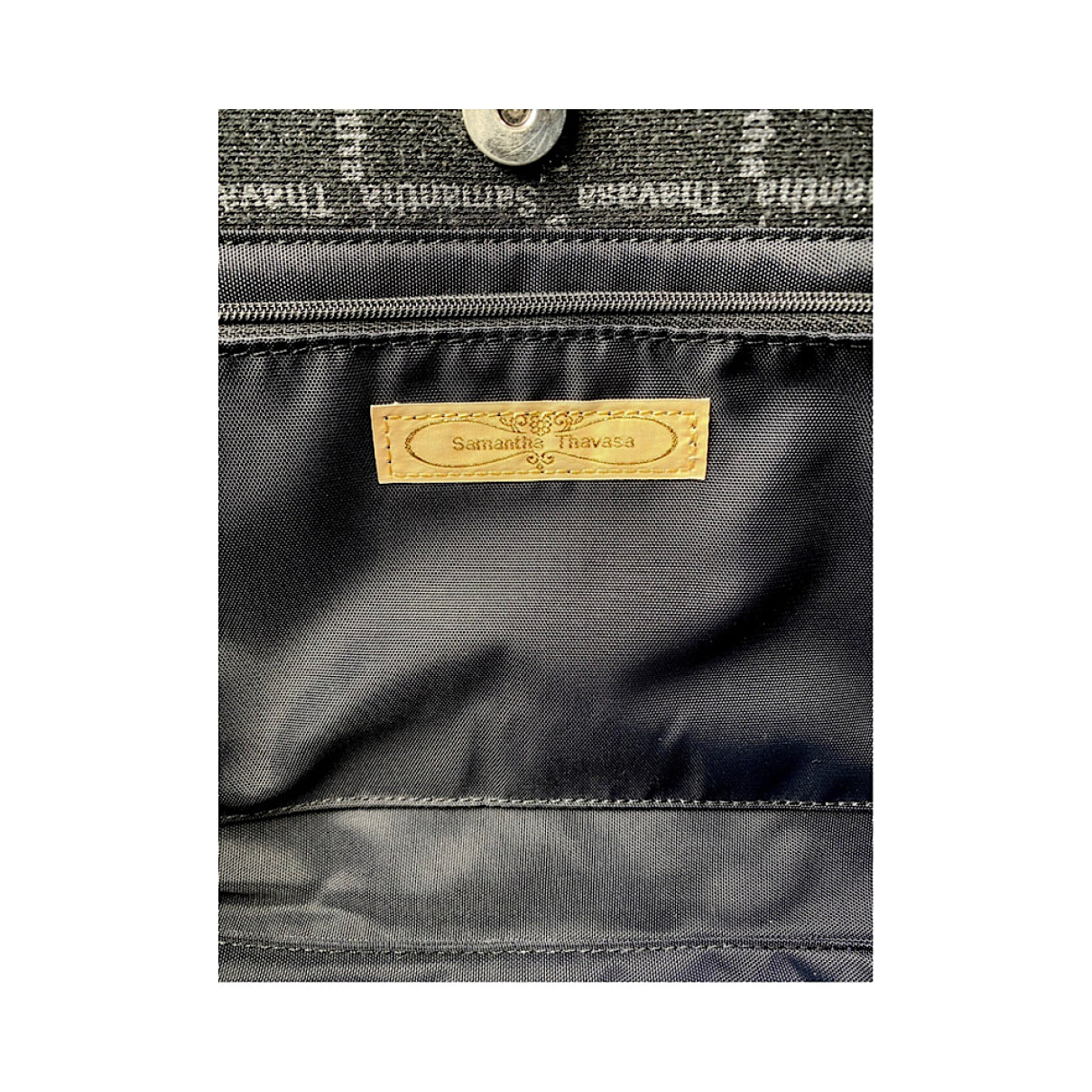 Samantha Thavasa Handbag image 4