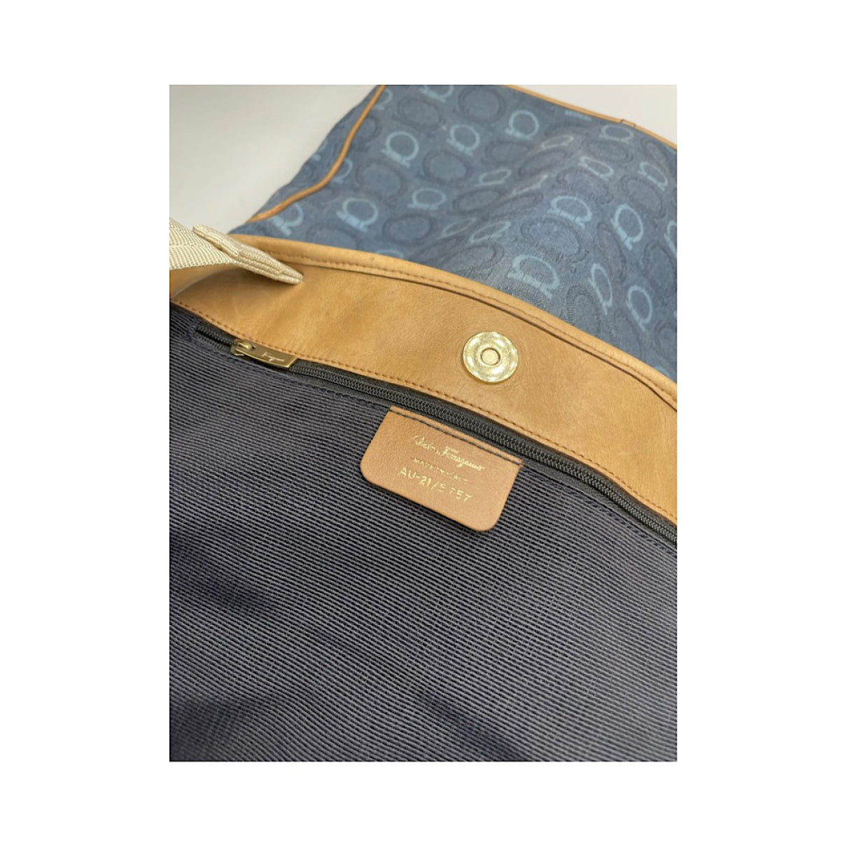 Salvatore Ferragamo Iconic Top Handle Blue Cotton Handbag image 3