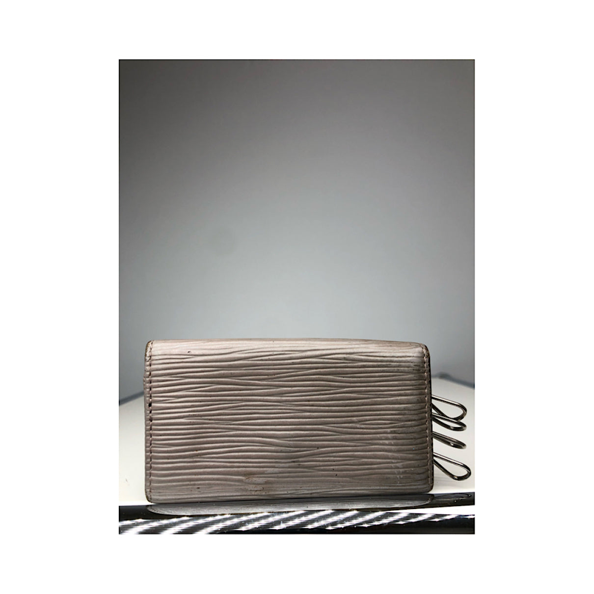 Louis Vuitton Lockme Purse image 3