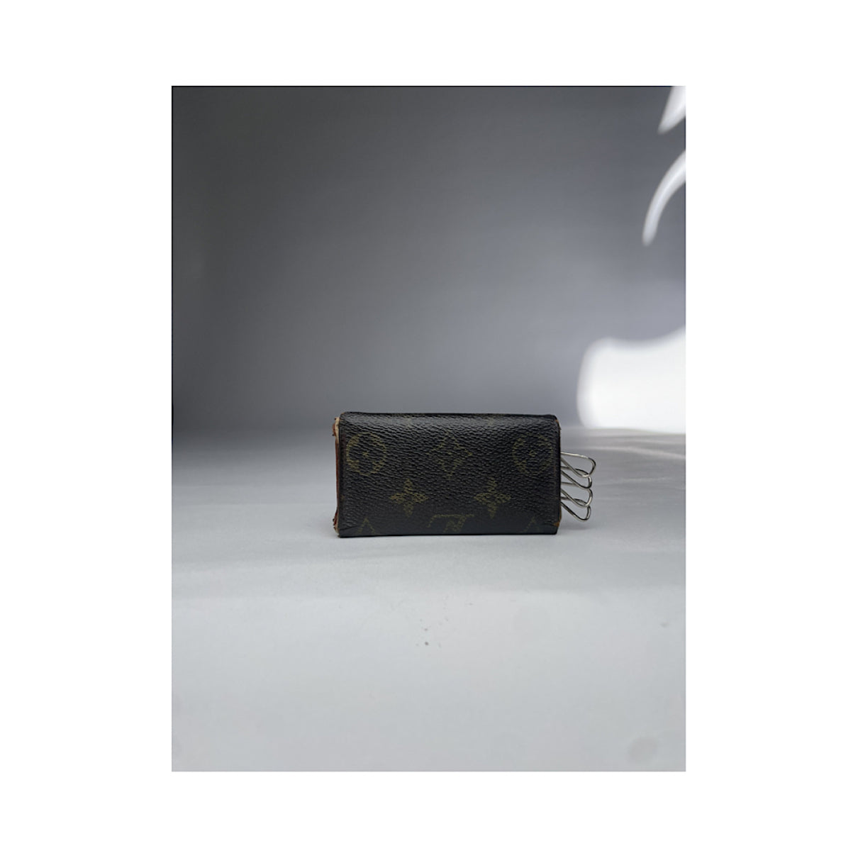 Louis Vuitton Lockme Purse image 3