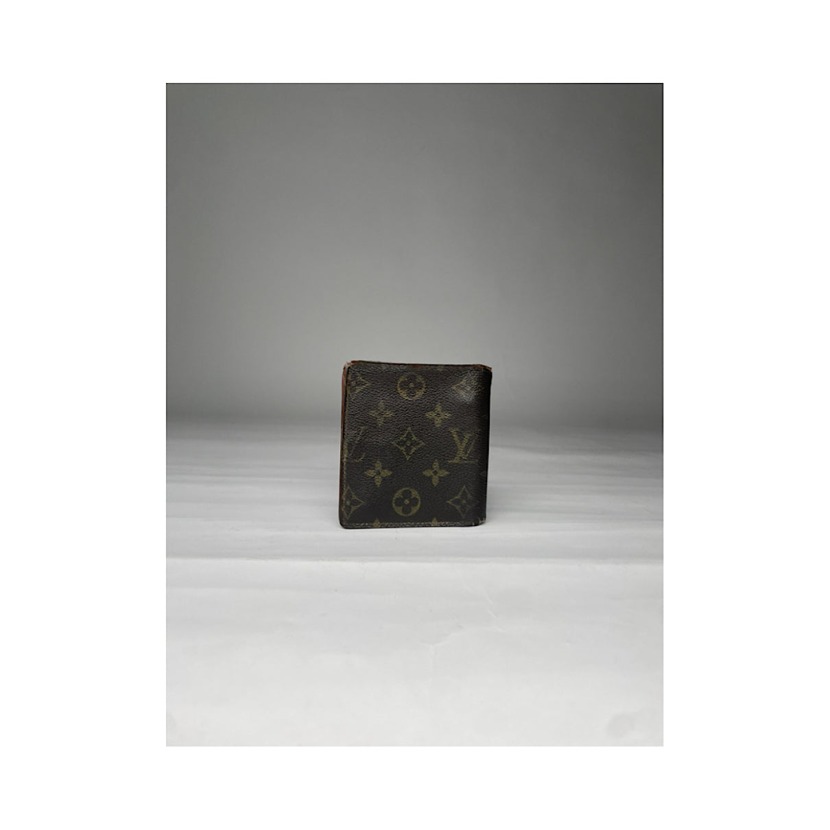 Louis Vuitton Purse image 4