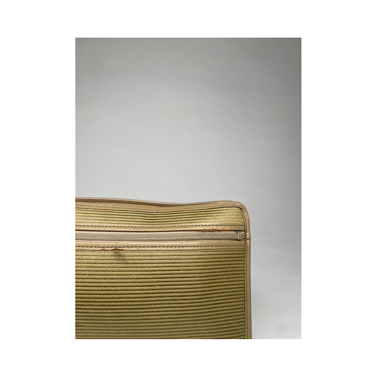 Yves Saint Laurent Beige Linen Clutch Bag image 4