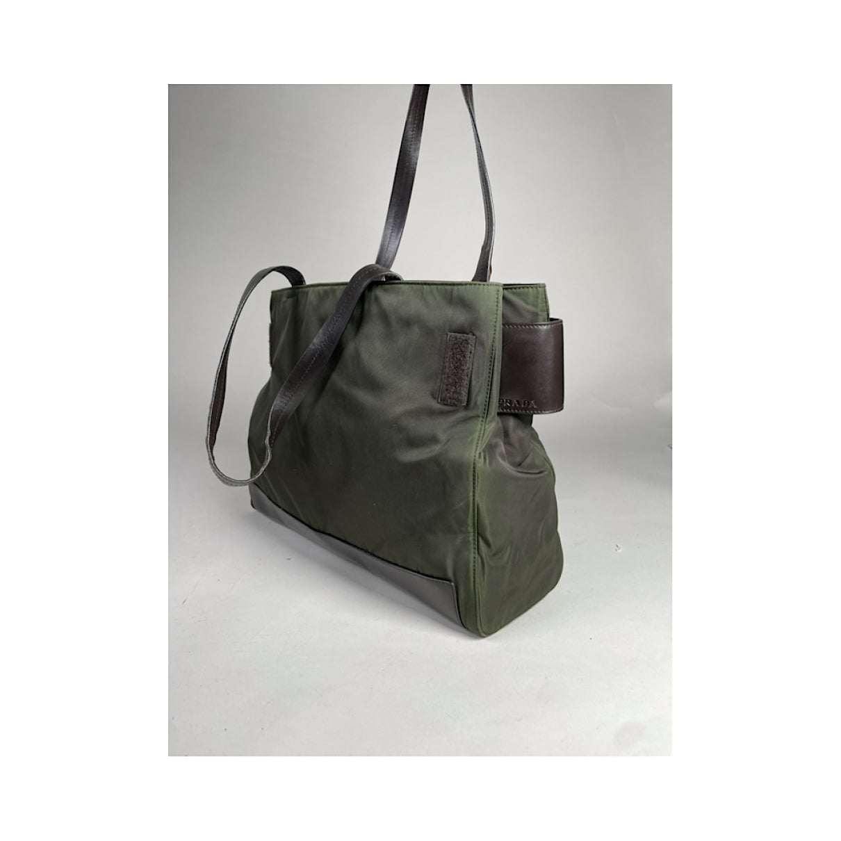 Prada Re-Edition 1995 Green Leather Handbag image 2