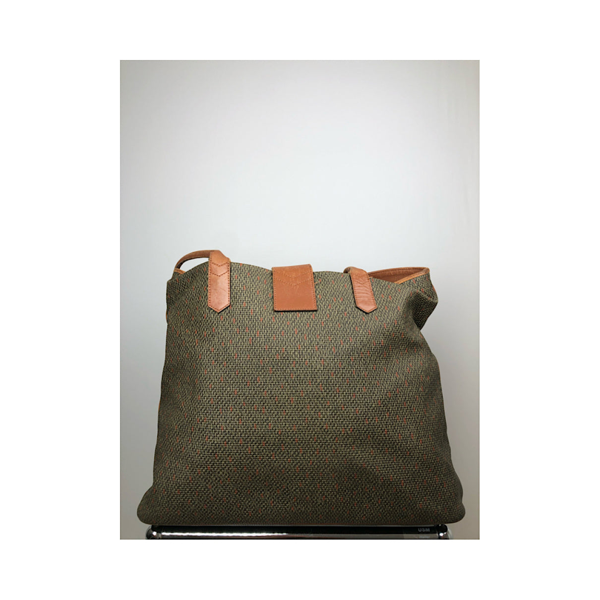 Yves Saint Laurent Handbag image 3