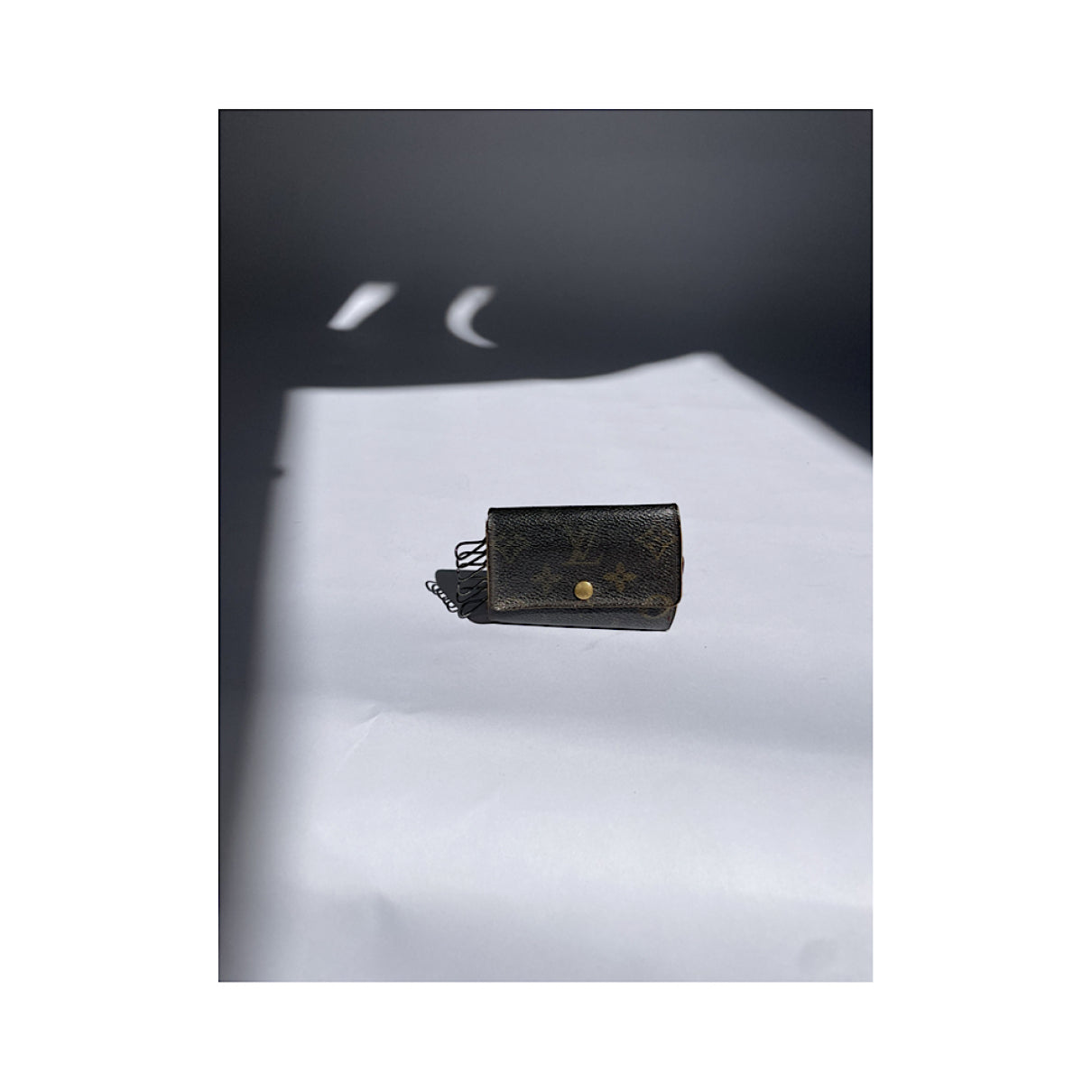 Louis Vuitton Lockme Brown Leather Purse image 2