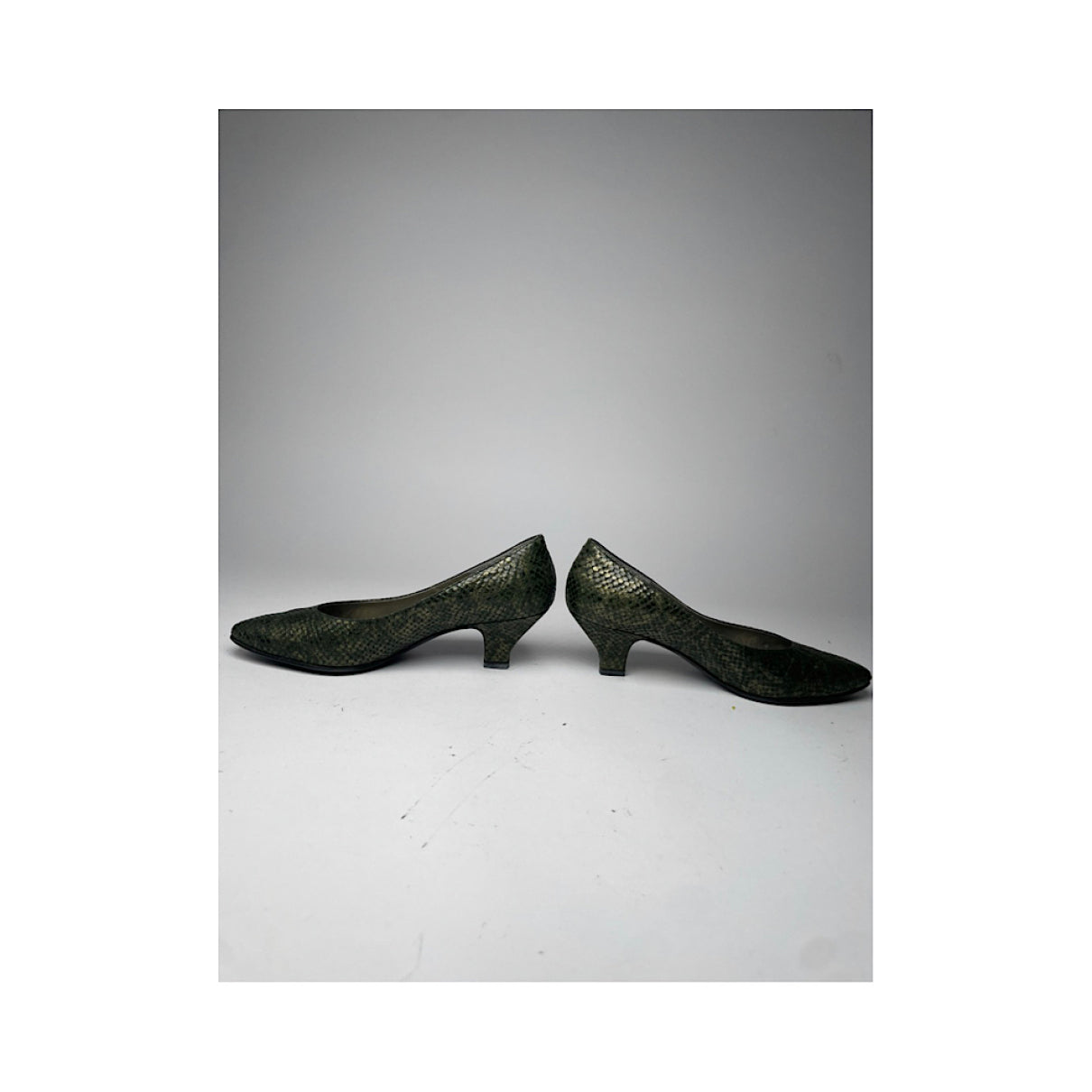 Yves Saint Laurent Heel image 2