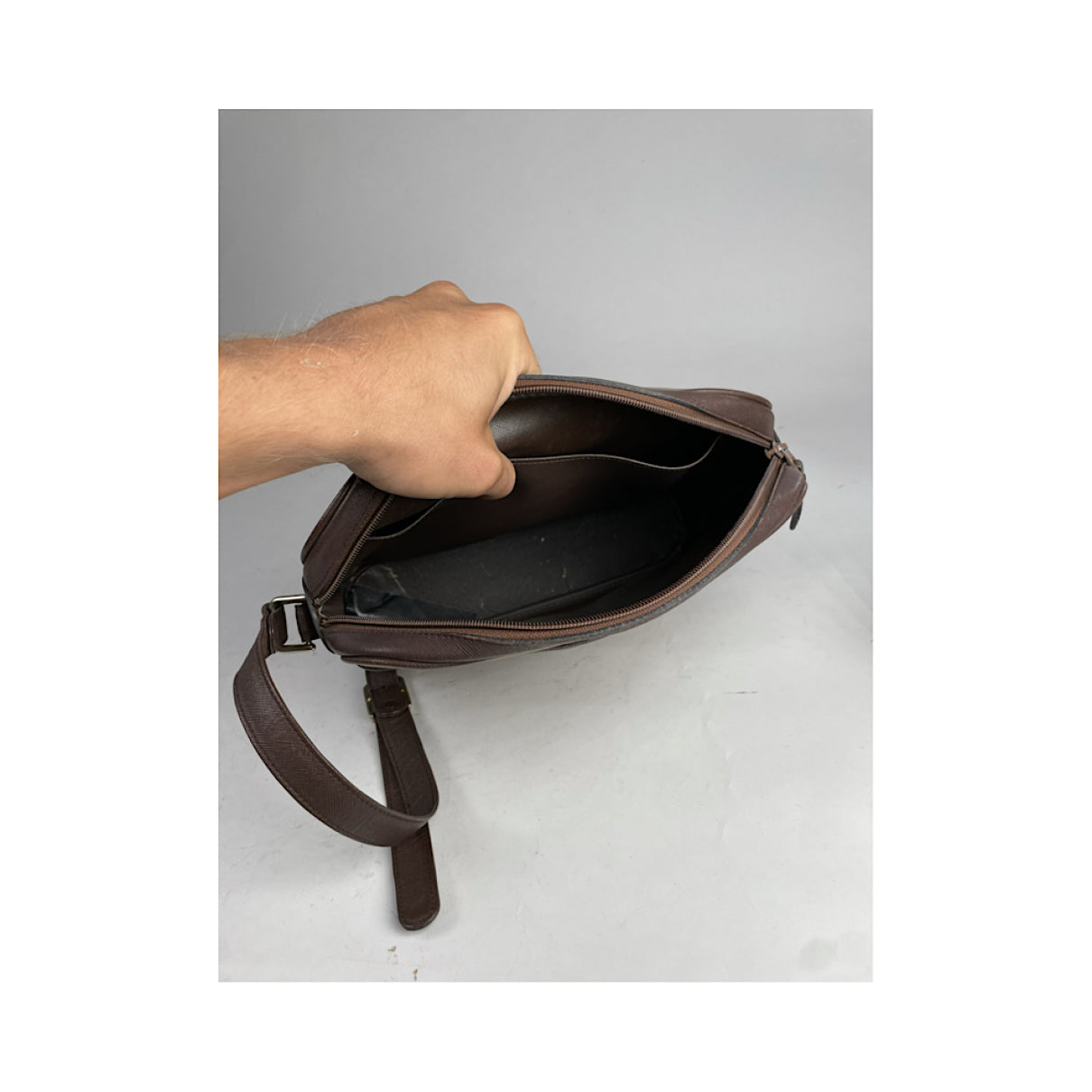 Burberry TB bag Handbag image 2