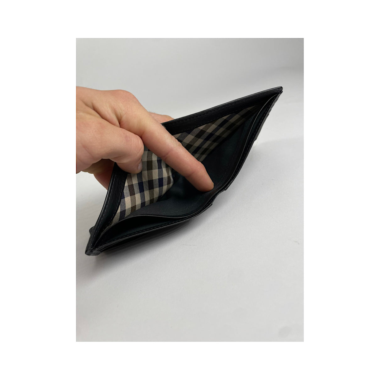 Aquascutum Black Leather Purse image 3