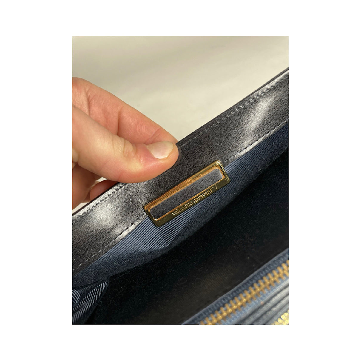 Valentino Garavani Panther bag Black Patent Leather Handbag image 4