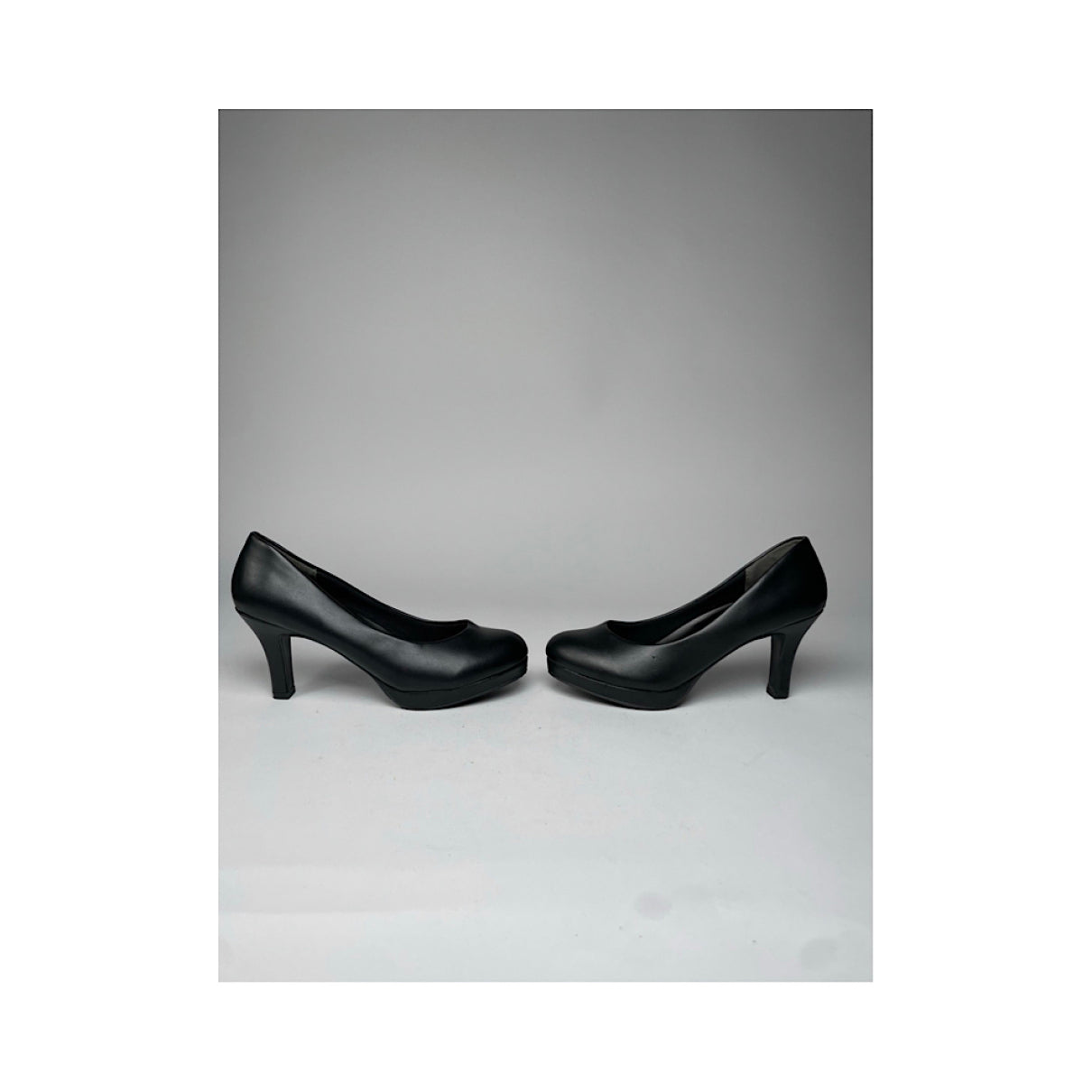 Valentino Garavani Black Patent Leather Heel image 3