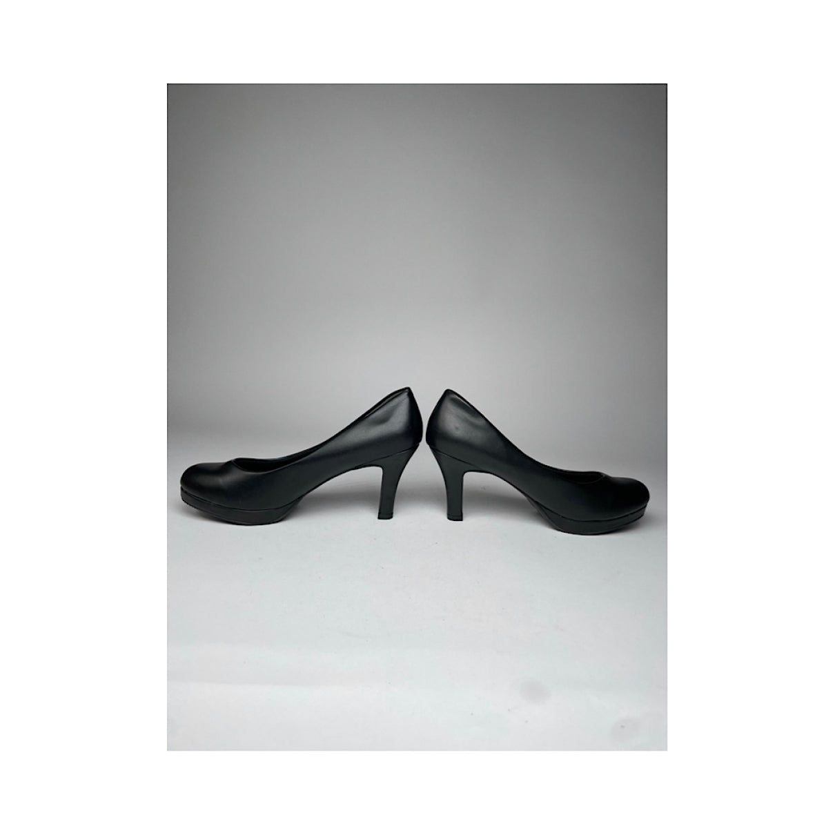 Valentino Garavani Black Patent Leather Heel image 5