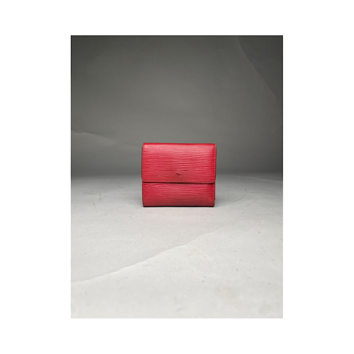 Louis Vuitton Capucines Wallet image 2