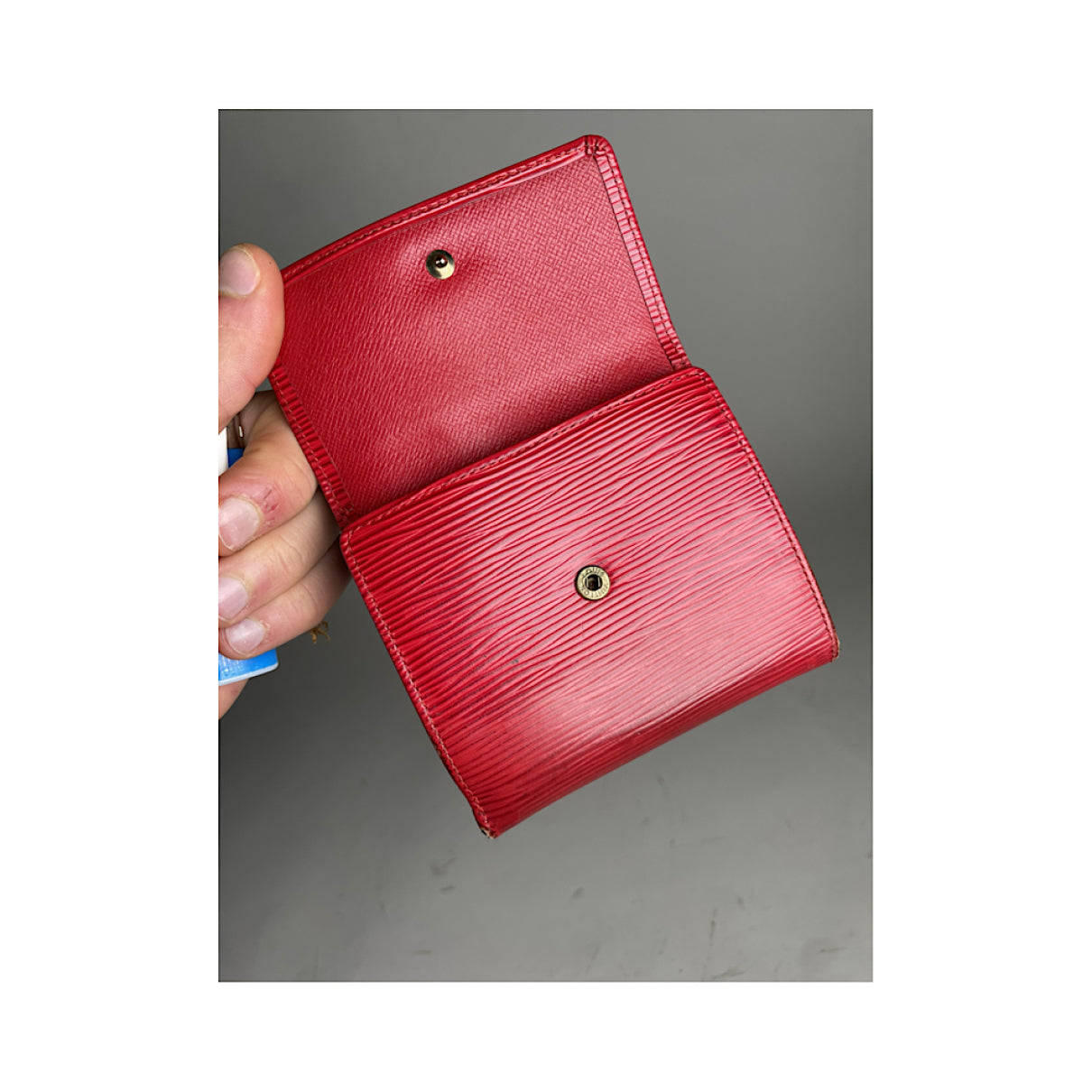 Louis Vuitton Capucines Wallet image 4