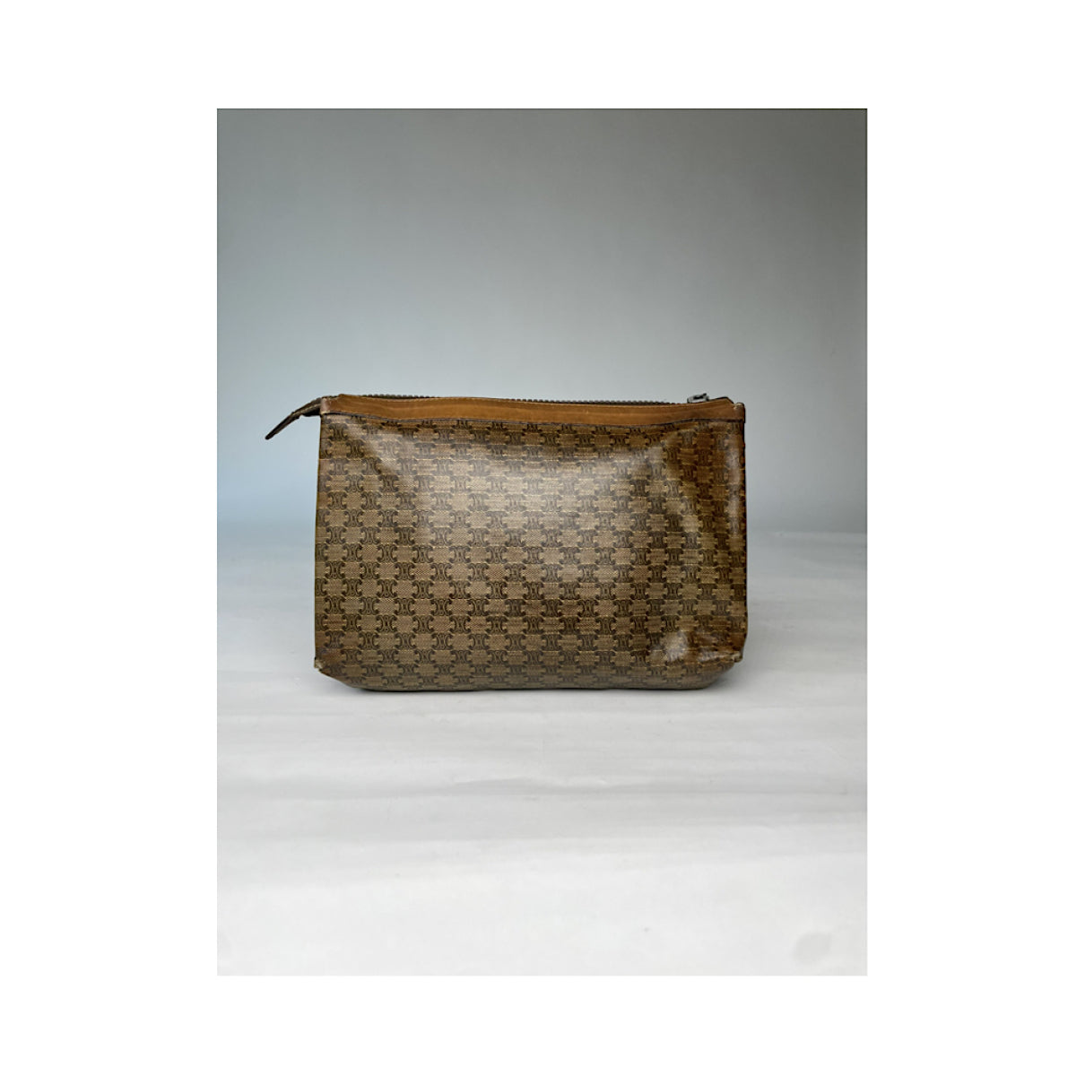 Celine Triomphe Vintage Clutch Bag image 3