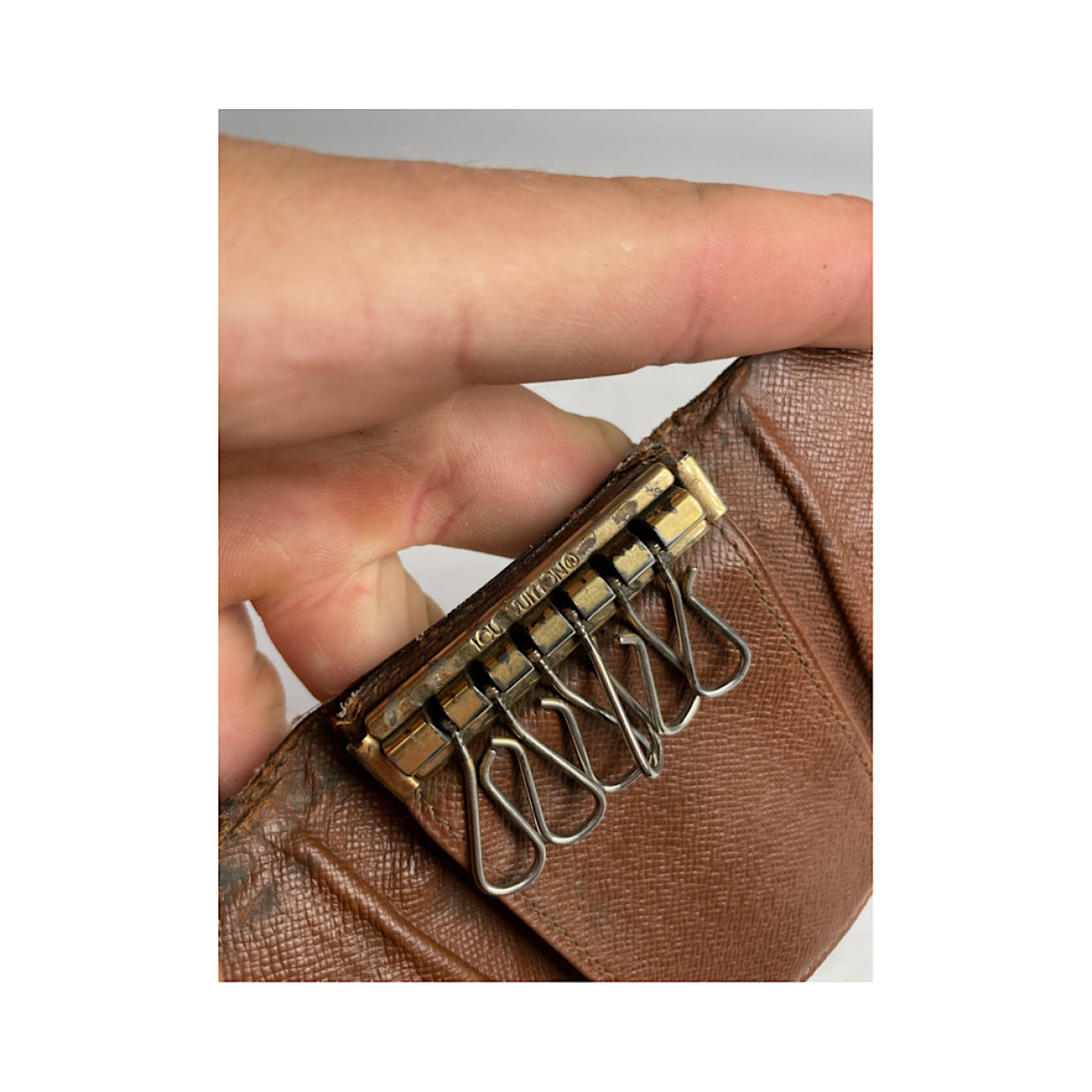 Louis Vuitton Lockme Brown Leather Purse image 5