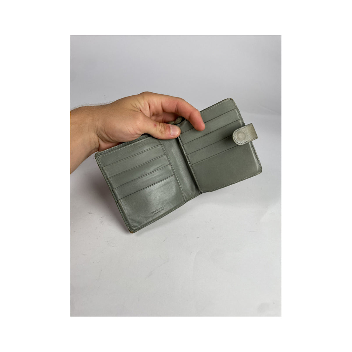 Bottega Veneta Intrecciato Grey Leather Wallet image 4