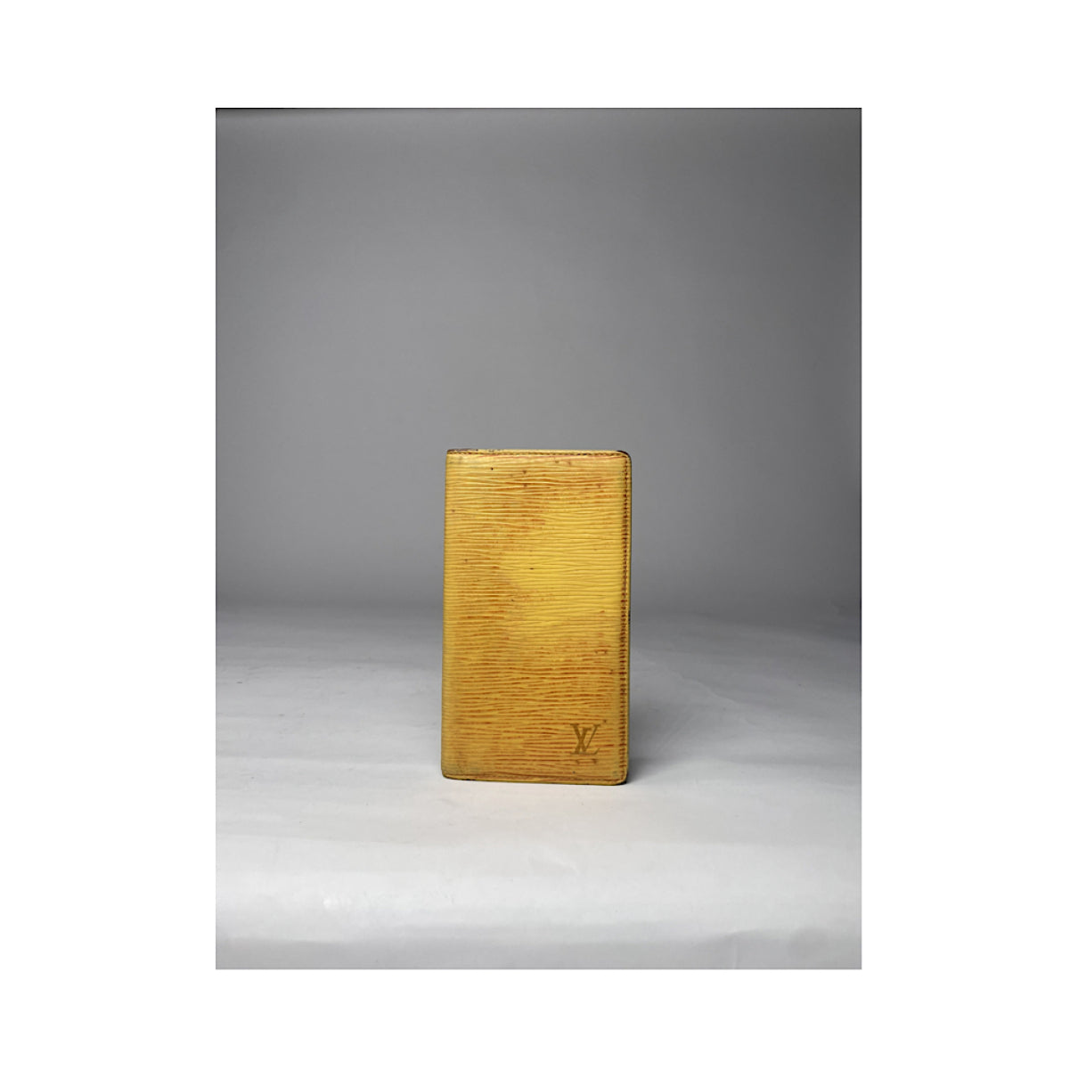 Louis Vuitton Passport cover Purse image 2