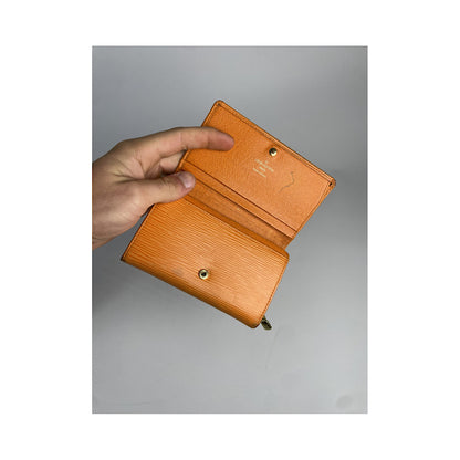 Louis Vuitton Capucines Wallet image 3