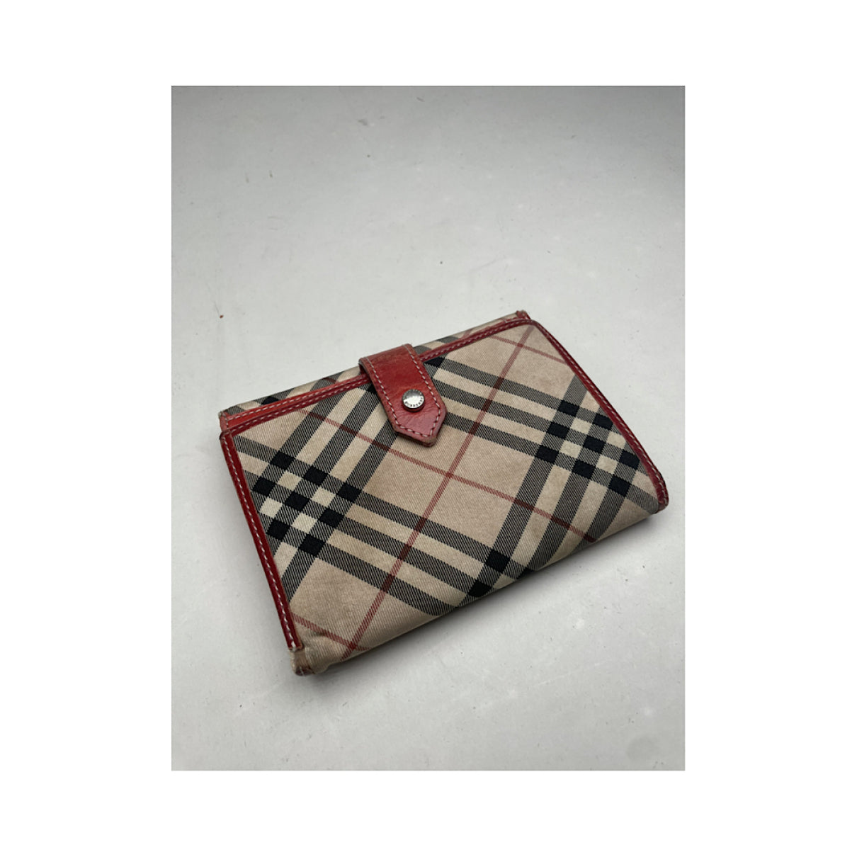 Burberry Beige Leather Wallet image 3