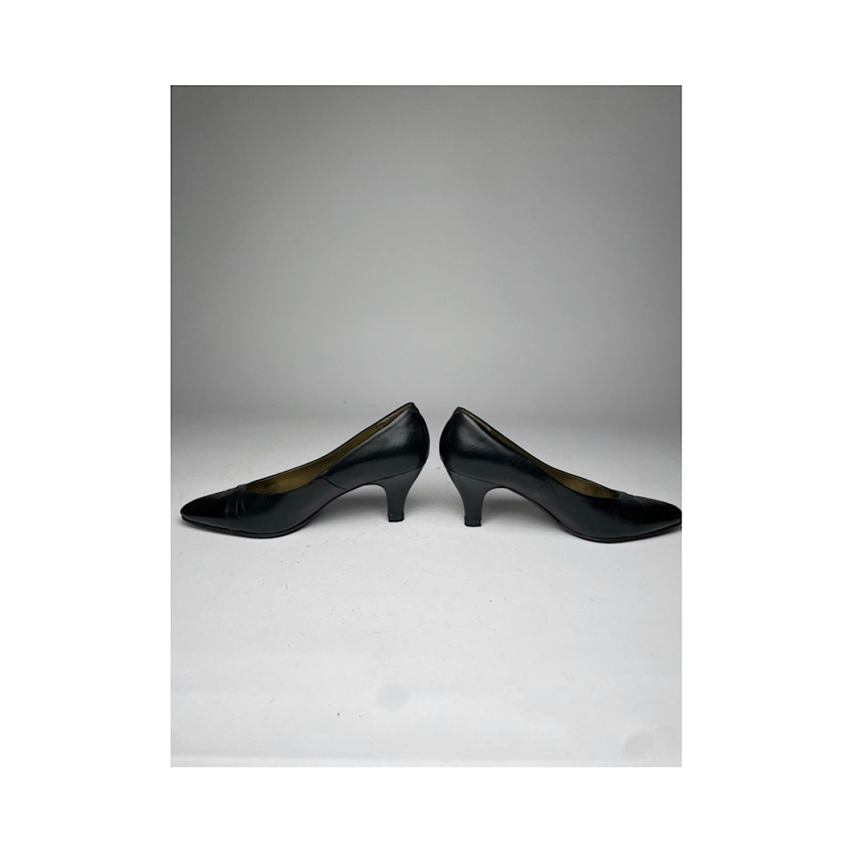Yves Saint Laurent Black Patent Leather Heel image 5